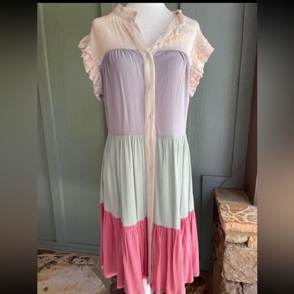 Color Block Tiered Ruffle Dress🌟 - Picture 4 of 8